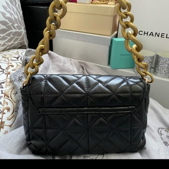 Beautiful Designer Look Black Quilted Bag - Picture 10 of 10
